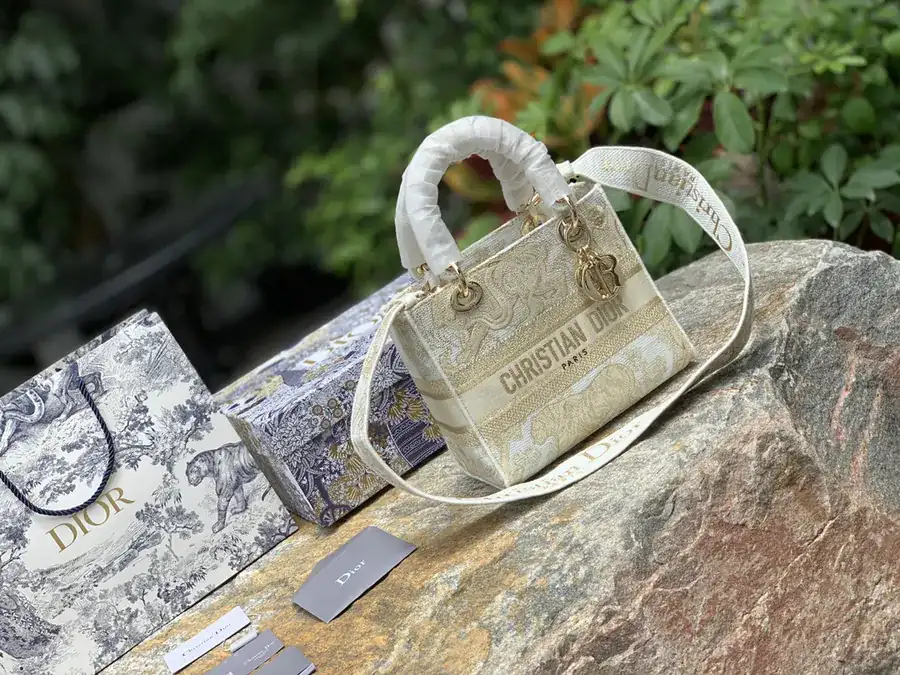 D Brand Lady Series Vintage Grained Calfskin Tote