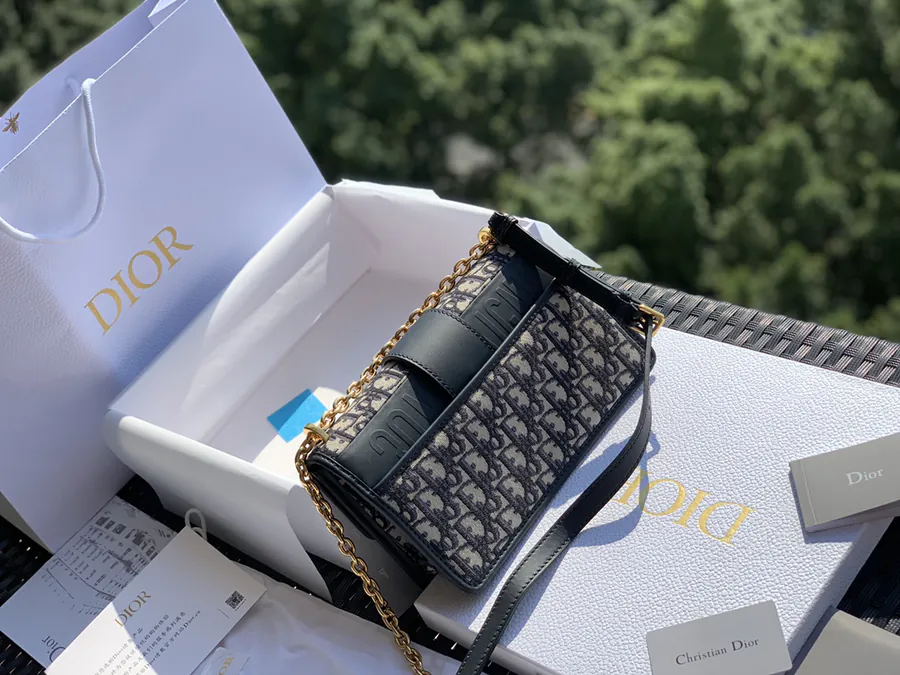 Special Grade Montaigne Chain Bag