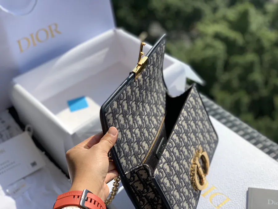 Special Grade Montaigne Chain Bag