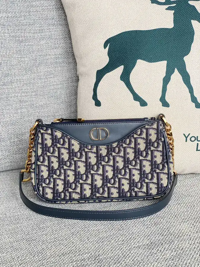 30 Montaigne Hobo Avenue Mini Bag