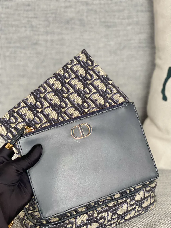 30 Montaigne Hobo Avenue Mini Bag