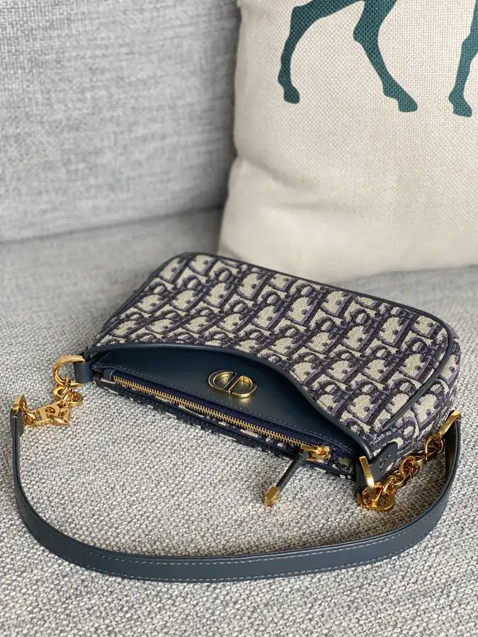 30 Montaigne Hobo Avenue Mini Bag