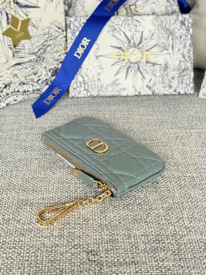 Caro Key Wallet Elegant and Practical