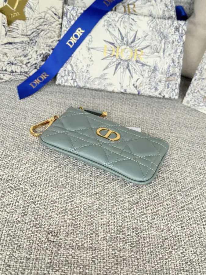 Caro Key Wallet Elegant and Practical