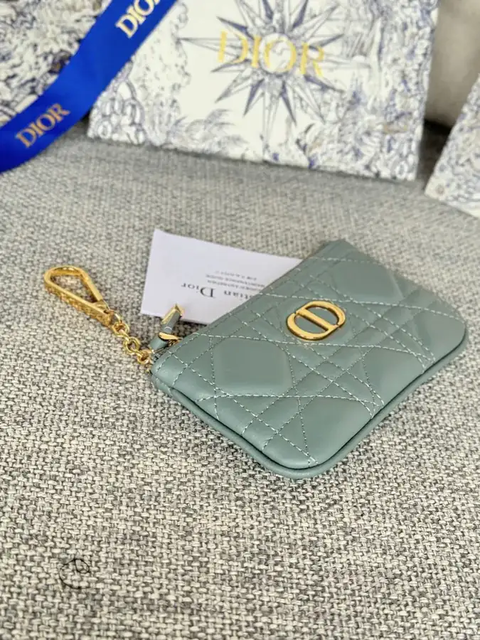 Caro Key Wallet Elegant and Practical