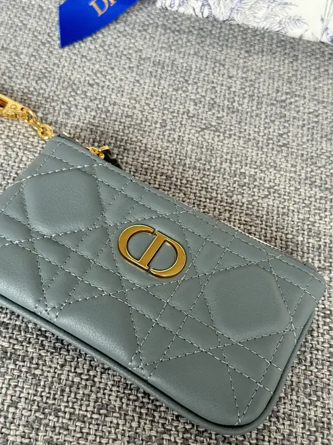 Caro Key Wallet Elegant and Practical