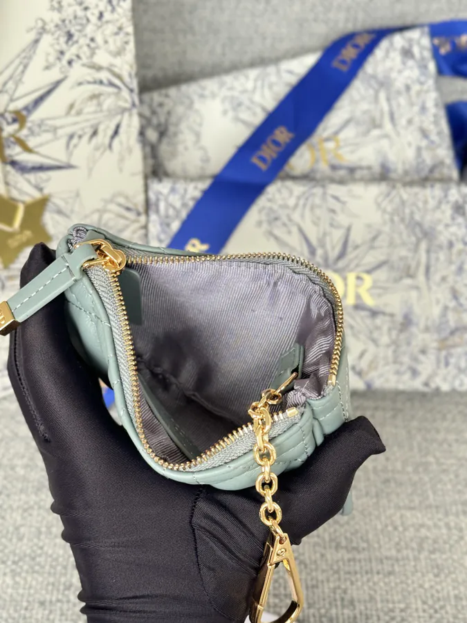 Caro Key Wallet Elegant and Practical