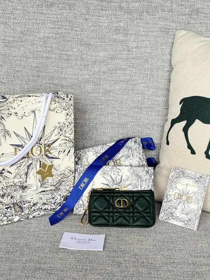 Caro Key Clip Wallet 30 Montaigne Glycine