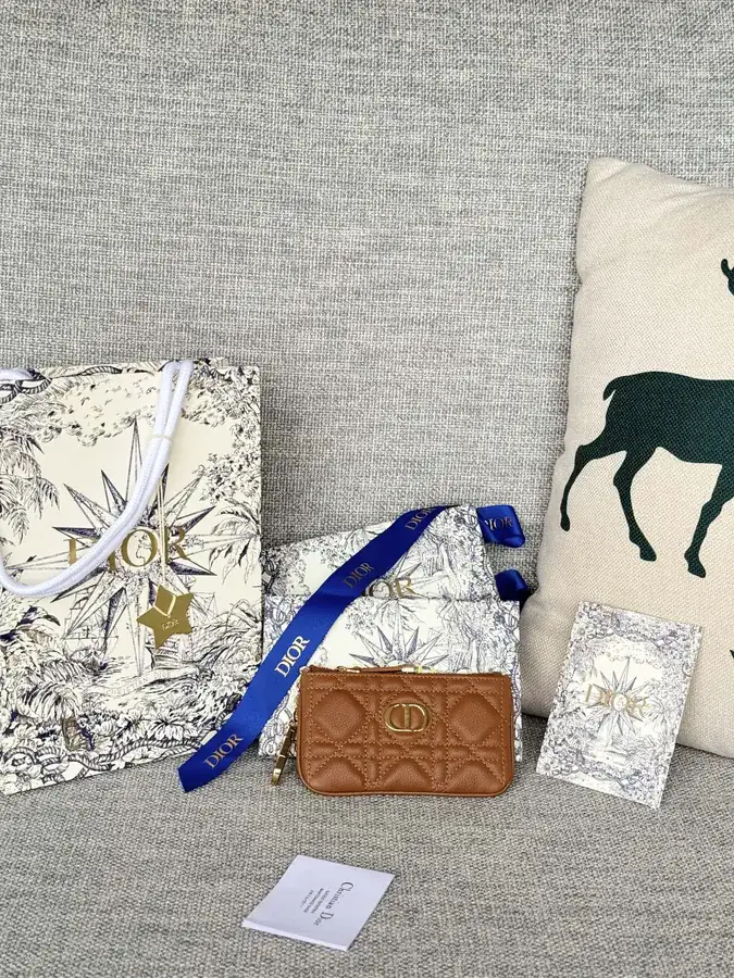 Caro Key Clip Wallet 30 Montaigne Glycine