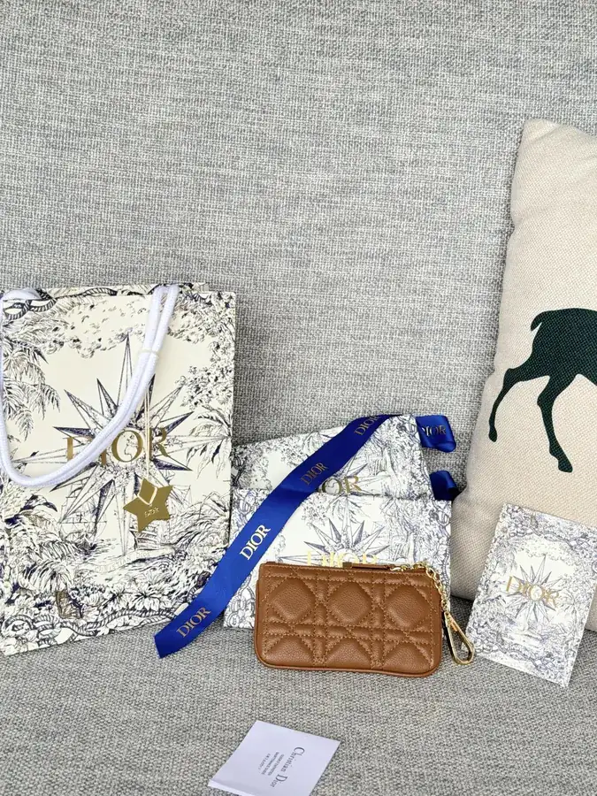 Caro Key Clip Wallet 30 Montaigne Glycine