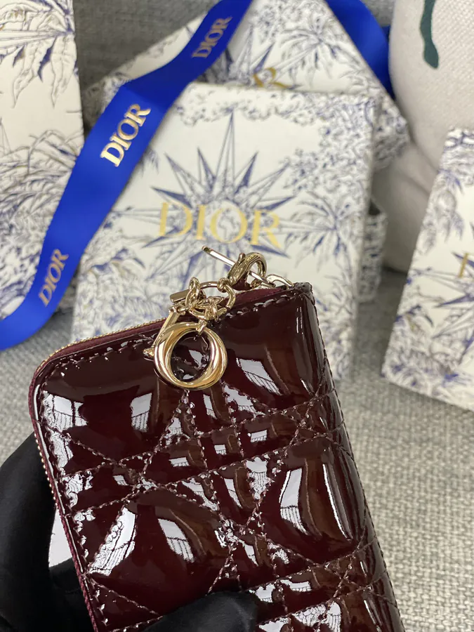 30 Montaigne Voyageur Mini Bag Classic Design, Stylish & Practical