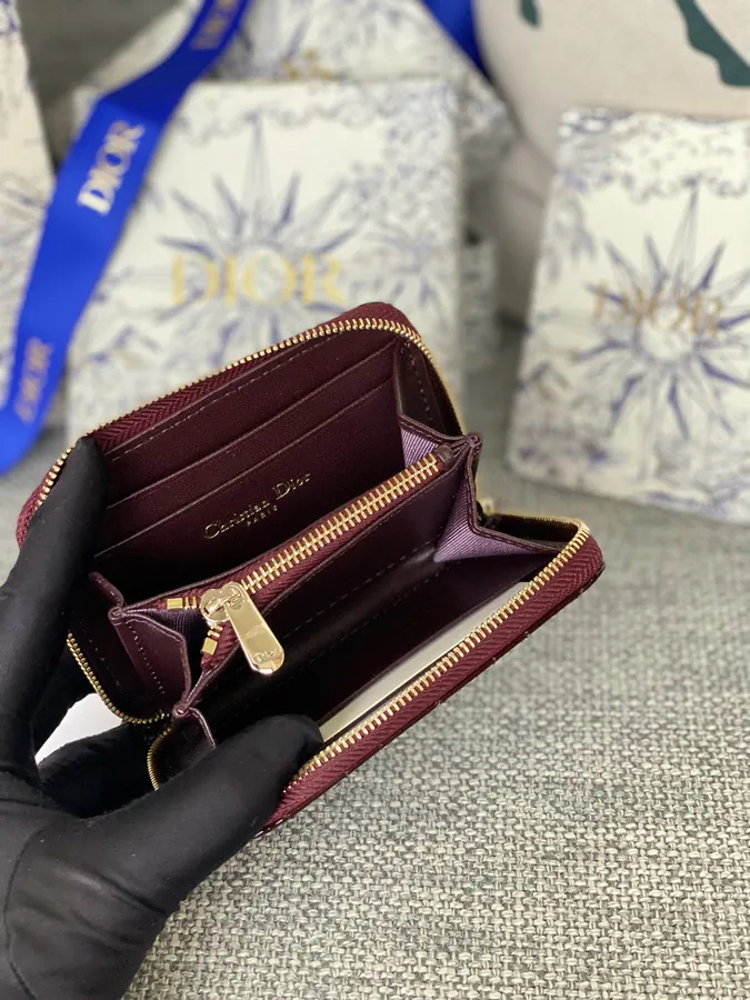 30 Montaigne Voyageur Mini Bag Classic Design, Stylish & Practical