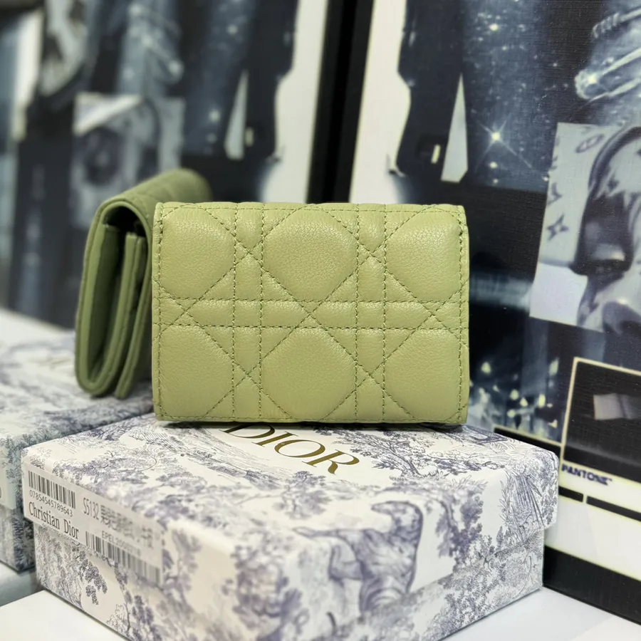 30 Montaigne Glycine Wallet Compact and Unique
