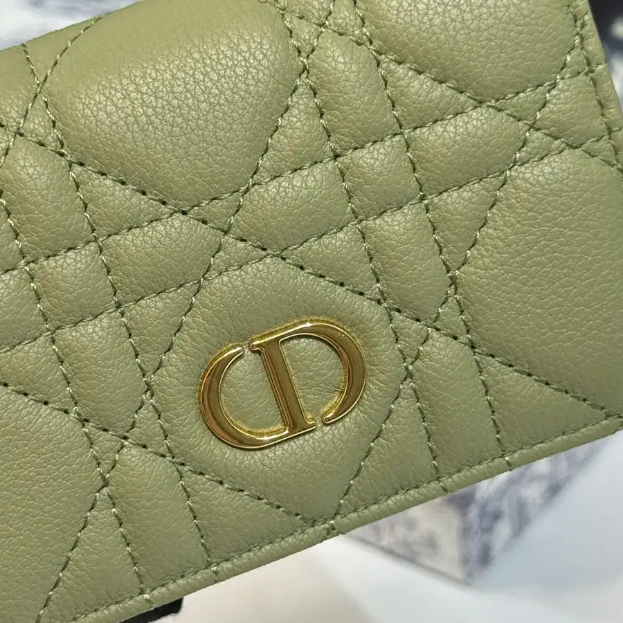 30 Montaigne Glycine Wallet Compact and Unique