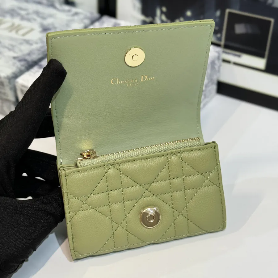 30 Montaigne Glycine Wallet Compact and Unique