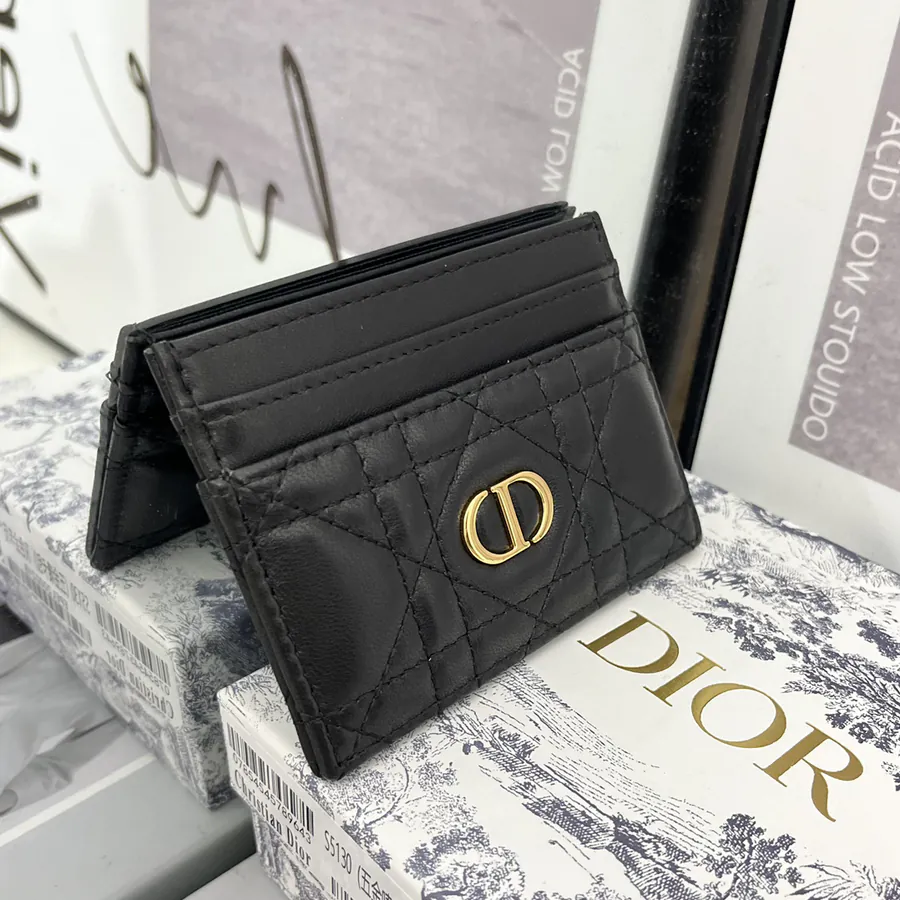 Caro Five Compartment Wallet in Grained Calfskin
