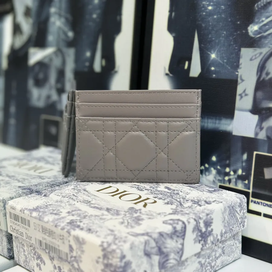 Caro Freesia Wallet Elegant and Practical