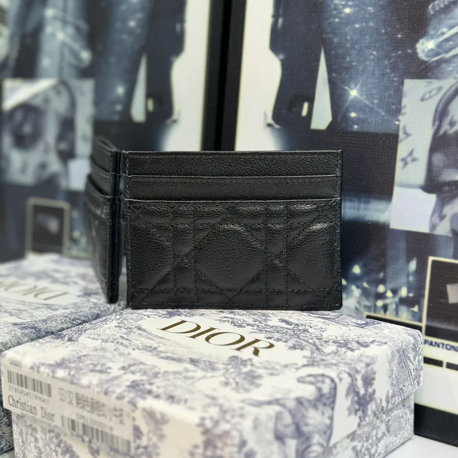 Caro Freesia Wallet Elegant and Practical