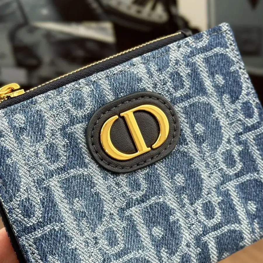 Dalia Wallet from 30 Montaigne Elegant and Functional Essential