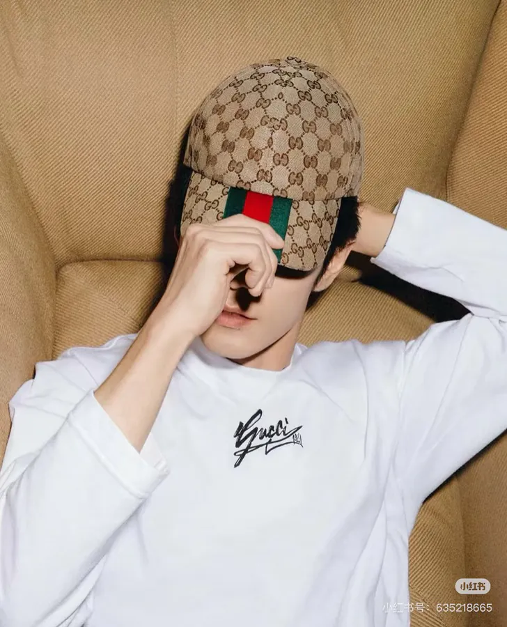 G Family Baseball Cap Matched with Xiao Zhang's Style