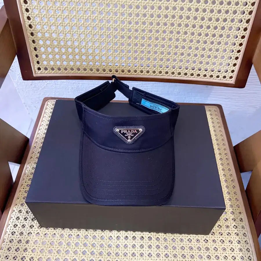 P House Triangular Bucket Hat