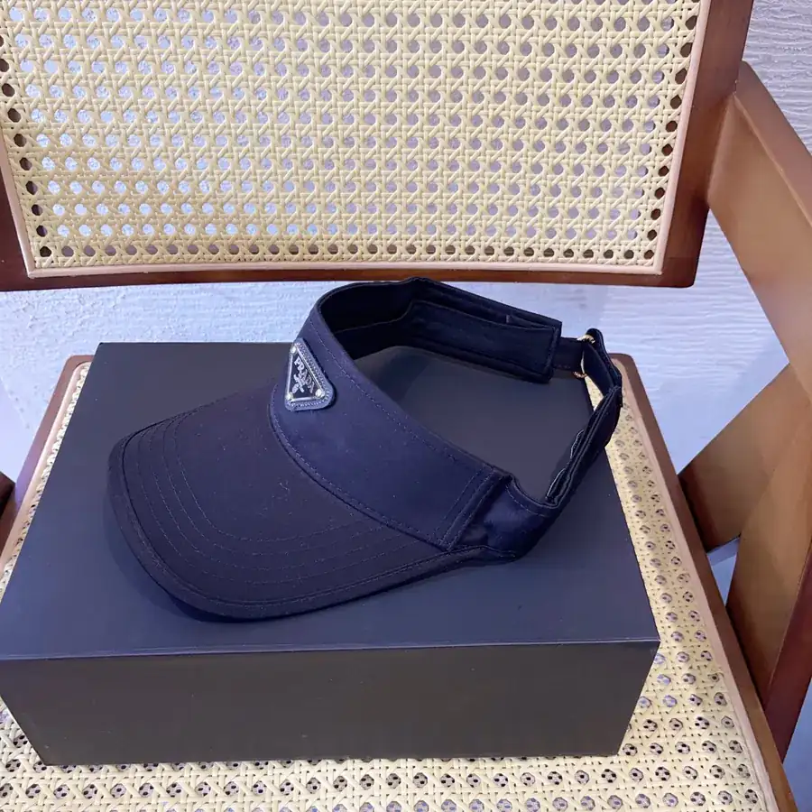 P House Triangular Bucket Hat