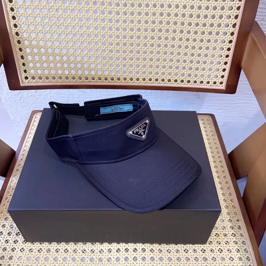 P House Triangular Bucket Hat