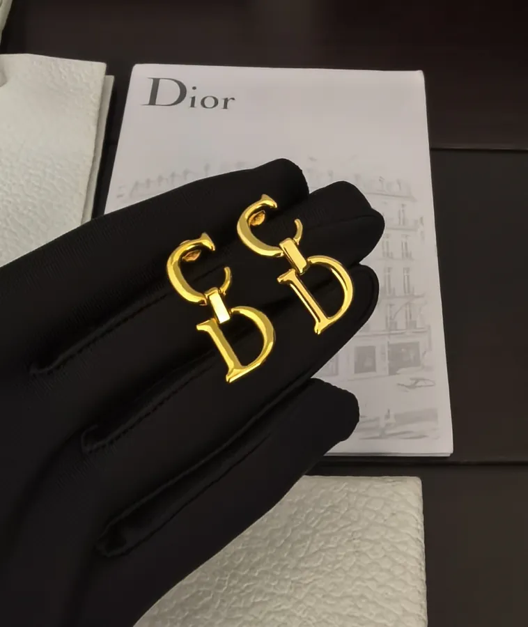 P50 D*or Latest Light Reflective CD Earrings