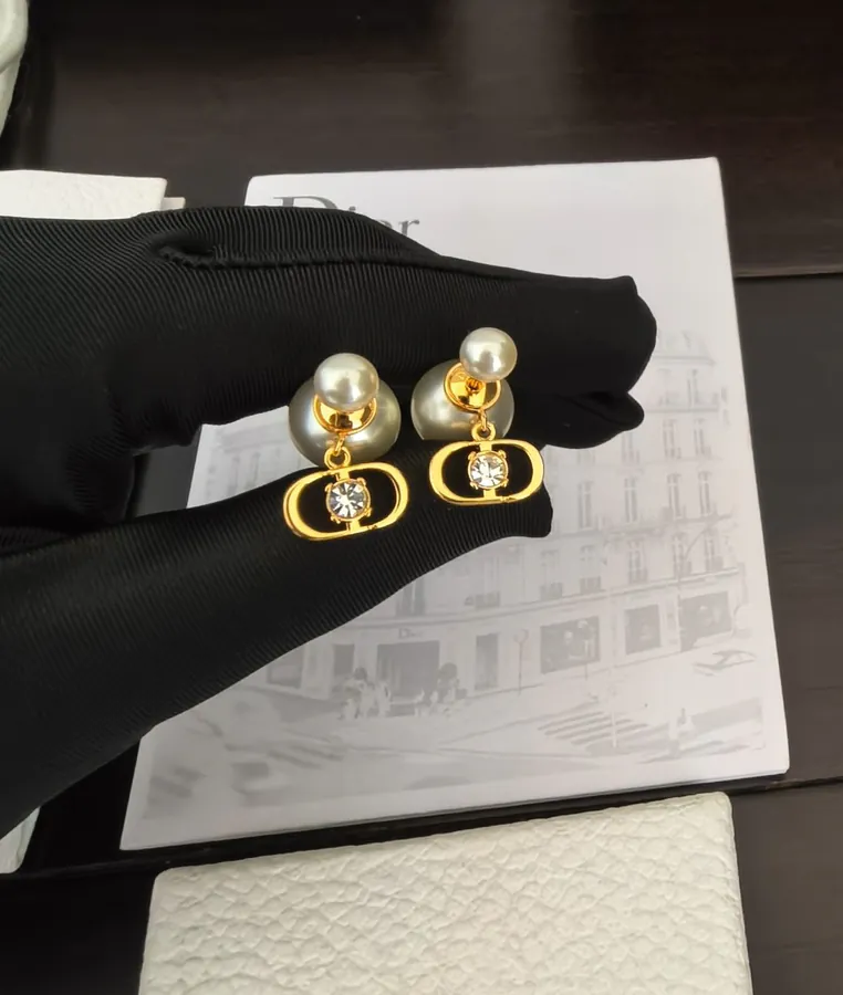 D*or New White Diamond CD Size Pearl Earrings