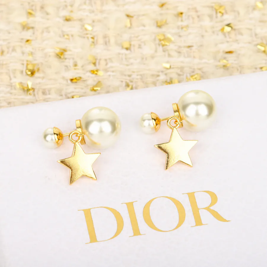 D!or 25 Star shaped Pearl Earrings