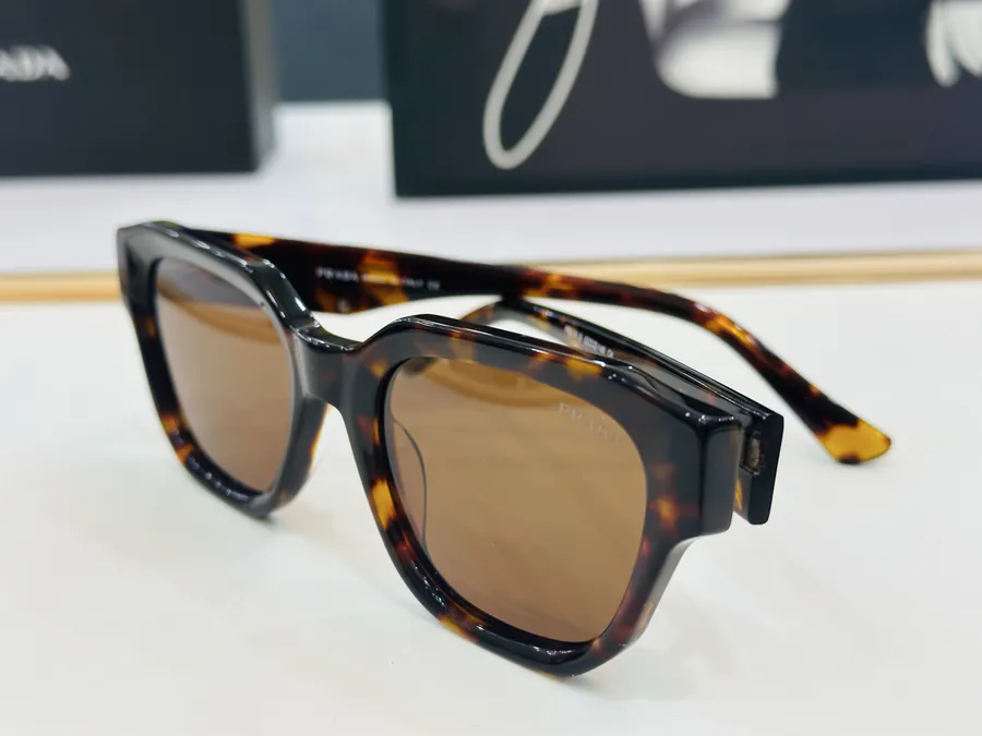 PRA 81 S Sunglasses Exquisite Craftsmanship