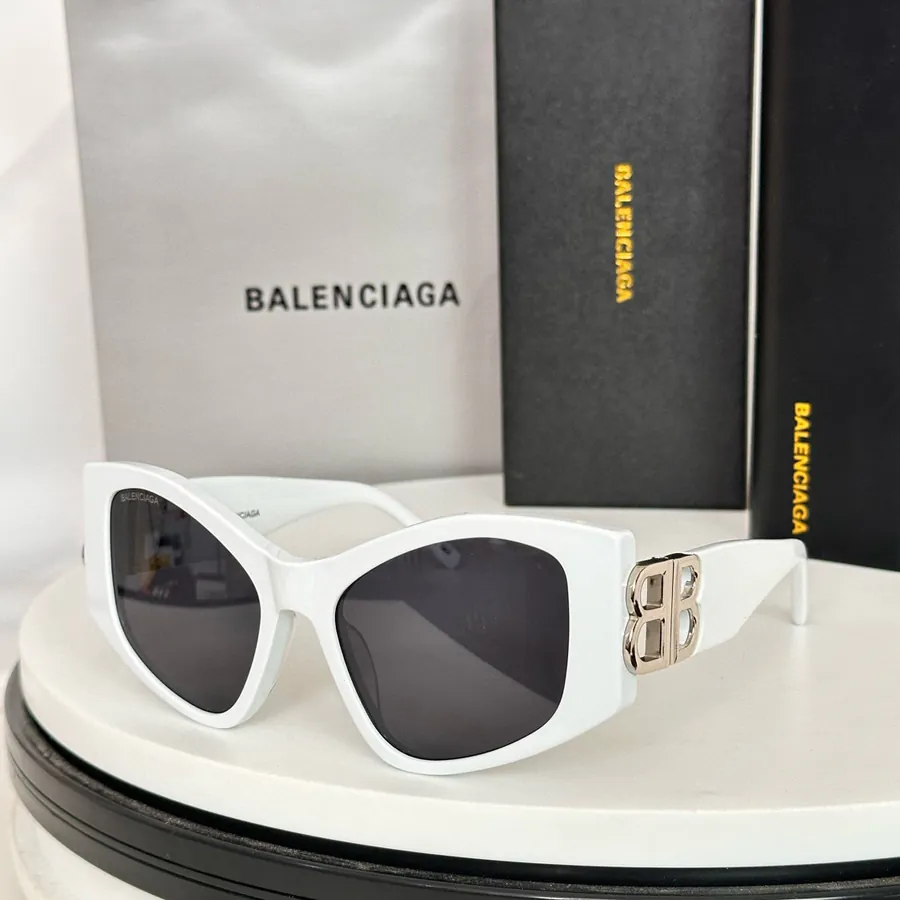BaleNCIAG Paris Bucket Bag