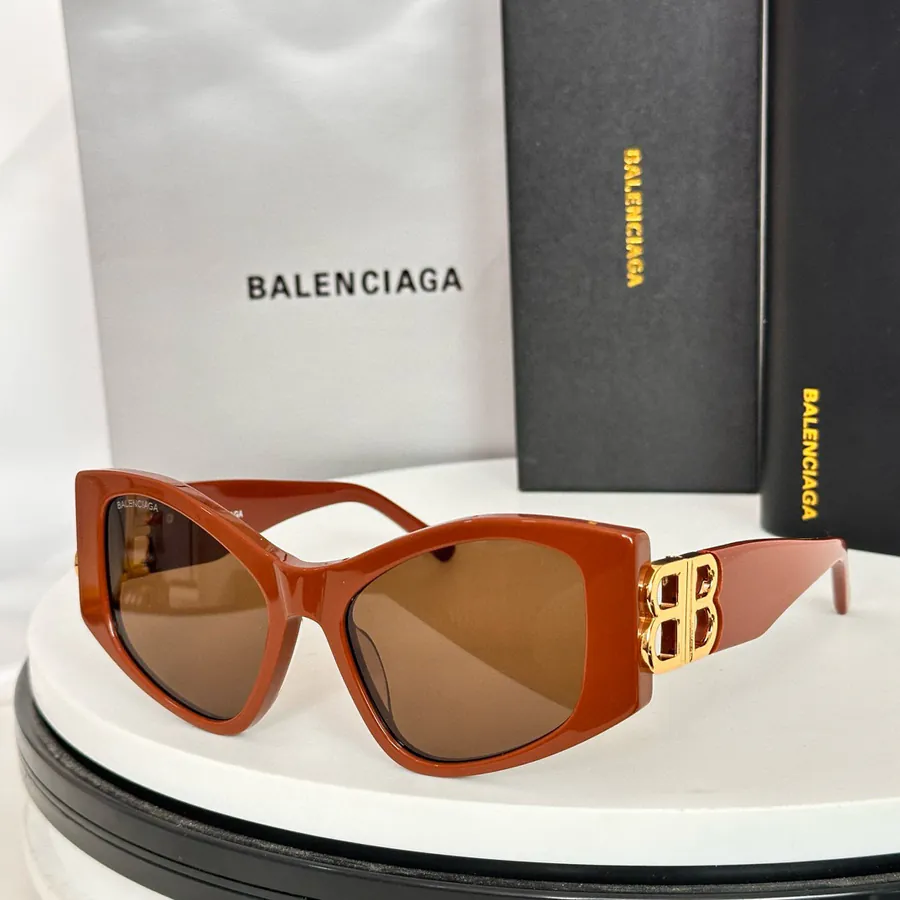 BaleNCIAG Paris Bucket Bag