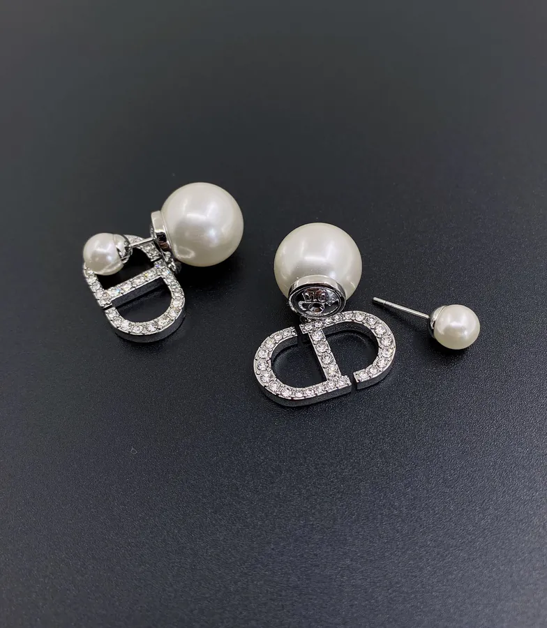 P50 D*OR Latest Silver Full Diamond CD Earrings