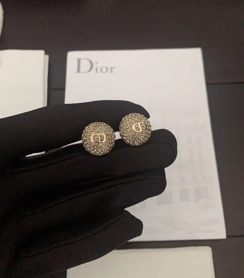 P60 D*or Latest Grey Diamond Stud Earrings