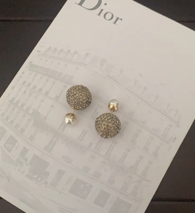 P60 D*or Latest Grey Diamond Stud Earrings
