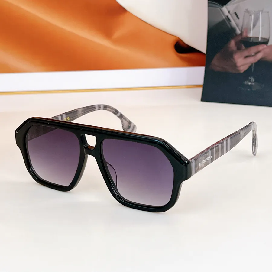 Burberr* JB4340