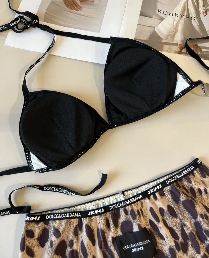 D&G Duolingo New Split Strap Design Black and White SM