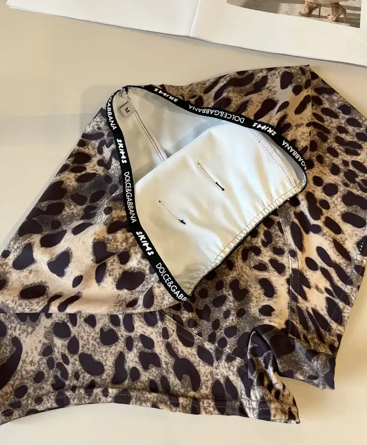 D&G Duolingo New Split Strap Design Black and White SM