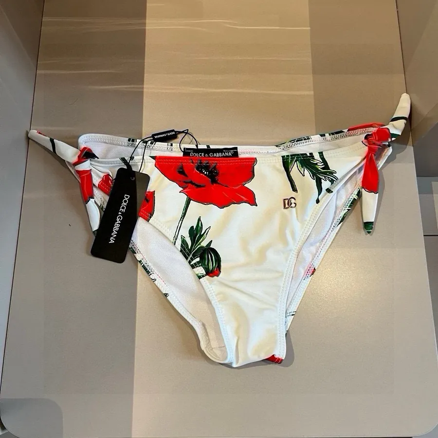 D&G Classic Bikini Versatile Swimsuit