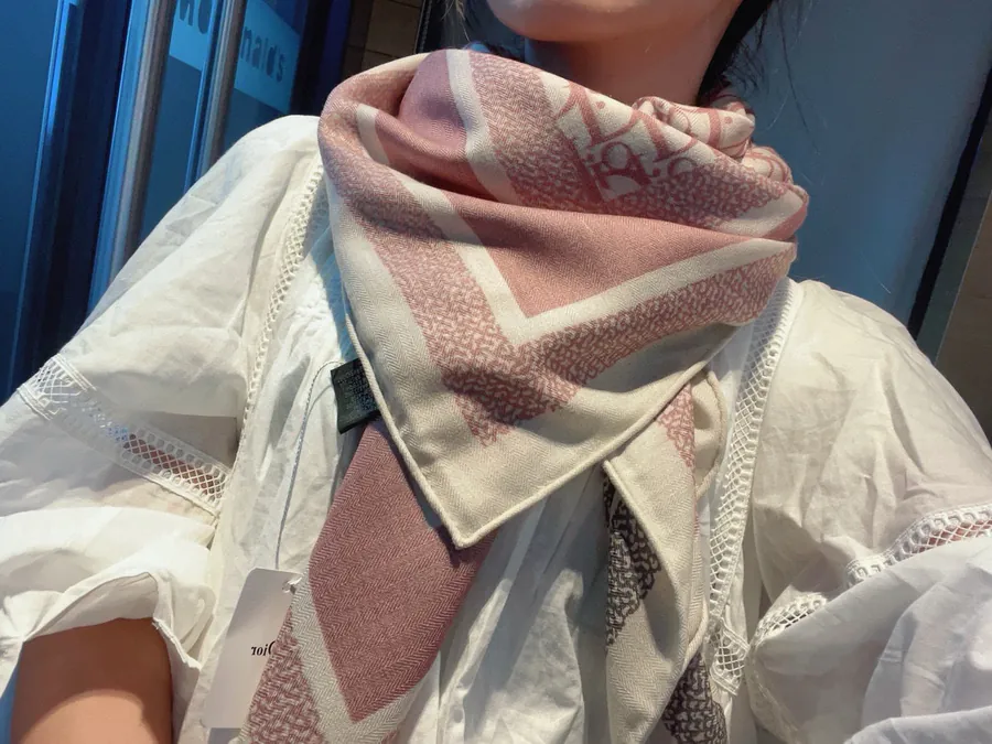 D Home ZG Luxury Double Sided Velvet Scarf