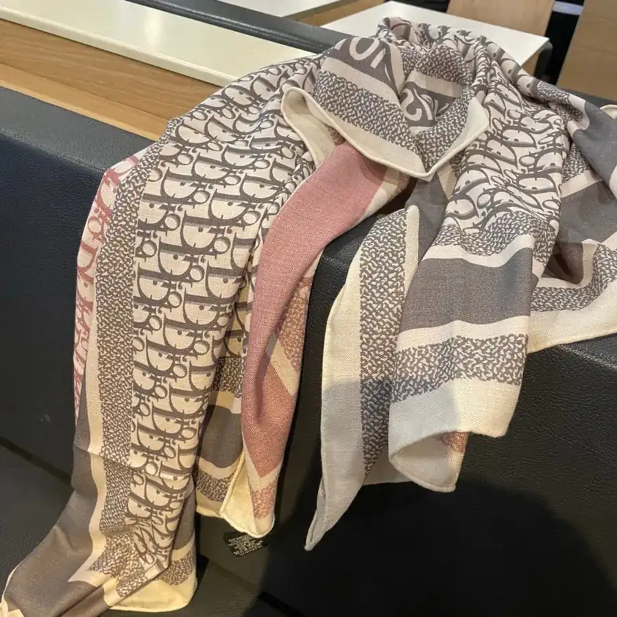 D Home ZG Luxury Double Sided Velvet Scarf