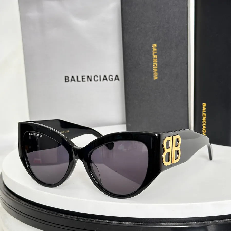 BaleNCIAG* Paris* Bucket Bag