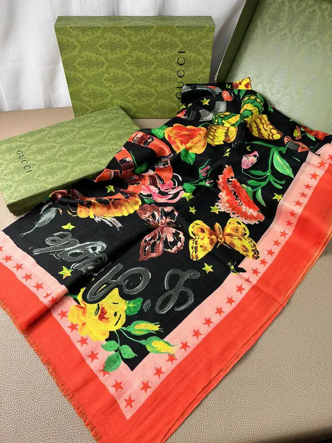 G Family Cashmere Print Scarf