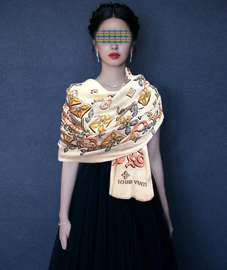 L Family 2024 New Collection Wool Scarf