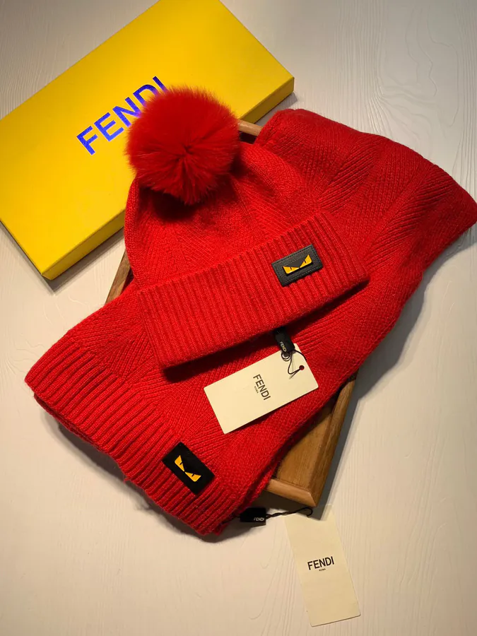 F Family Wool with Fox Fur Trim Cozy Winter Essential