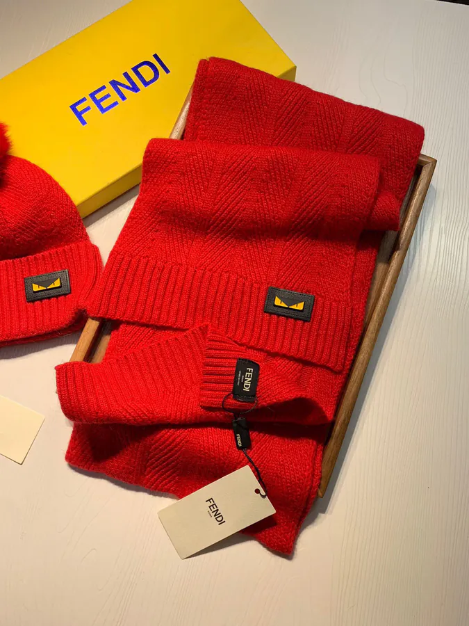 F Family Wool with Fox Fur Trim Cozy Winter Essential