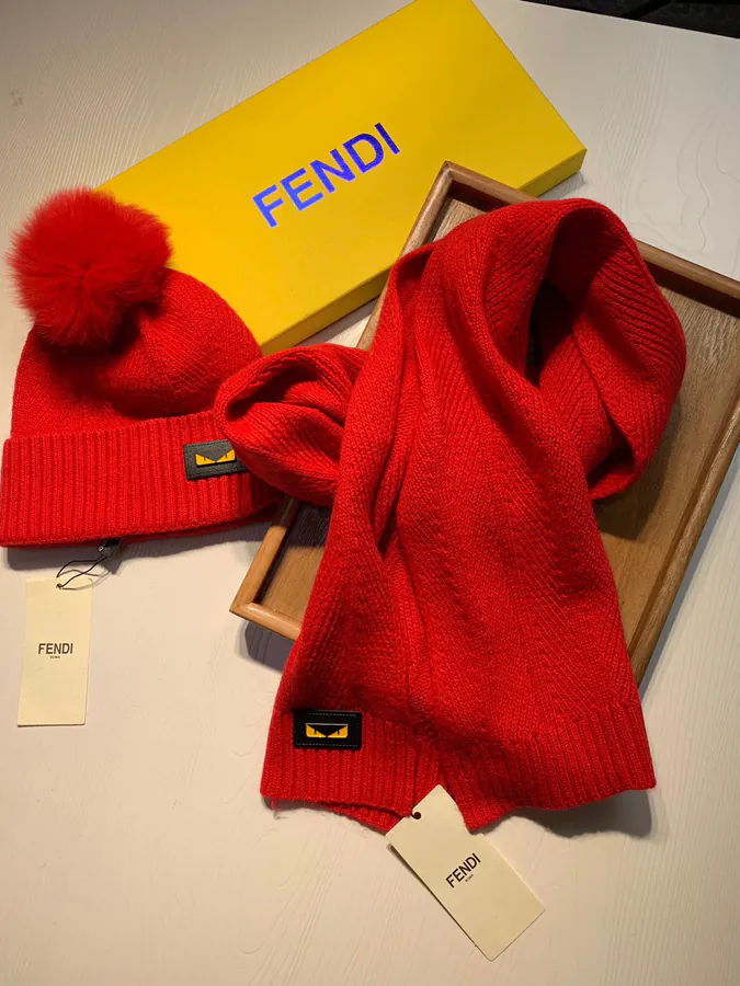 F Family Wool with Fox Fur Trim Cozy Winter Essential