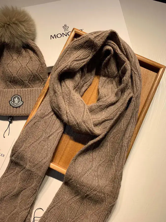 Maison Margiela Wool Fox Trim Winter Scarf