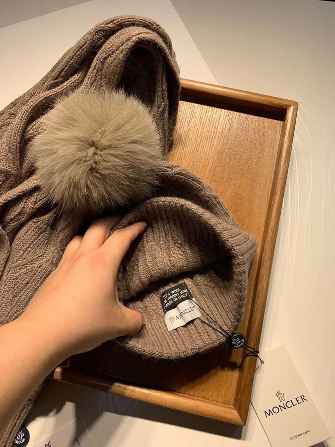 Maison Margiela Wool Fox Trim Winter Scarf